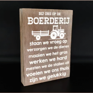 Houten tekstblok | Bij ons op de boerderij (25x18cm)