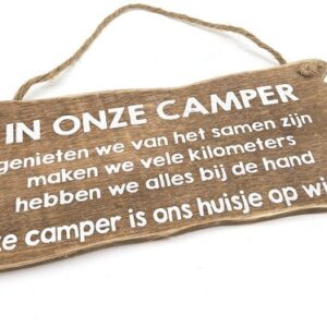 Bord hangend | In onze camper(12x30cm)